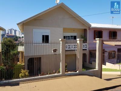 Casa para Venda, em Erechim, bairro CENTRO, 3 dormitórios, 3 banheiros, 2 vagas